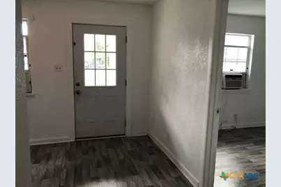702 San Antonio Avenue #3, Seguin, TX 78155 - Photo 3