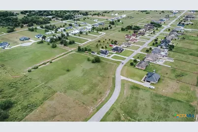 90 Wellspring Boulevard, Victoria, TX 77904 - Photo 5