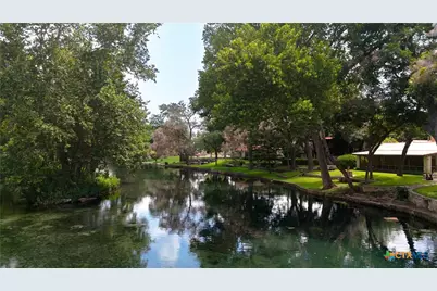 436 Lakeview Boulevard, New Braunfels, TX 78130 - Photo 37
