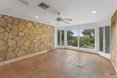 436 Lakeview Boulevard, New Braunfels, TX 78130 - Photo 19