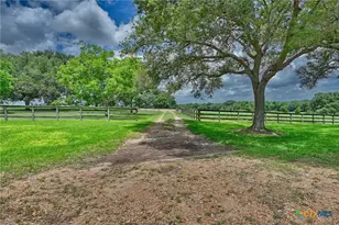 1552 Holub Rd, Schulenburg, TX 78956 - Photo 31