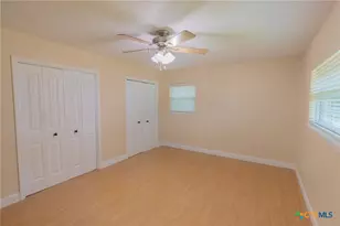 2206 E Loma Vista Ave, Victoria, TX 77901 - Photo 17