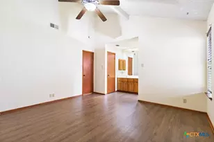 1514 Vista Hill St, San Antonio, TX 78213 - Photo 11