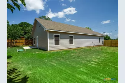 147 W Pine, Granite Shoals, TX 78654 - Photo 37