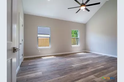 147 W Pine, Granite Shoals, TX 78654 - Photo 25