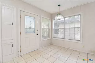 1705 E Power Ave, Victoria, TX 77901 - Photo 9