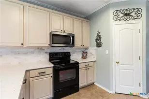 792 San Luis, New Braunfels, TX 78132 - Photo 11