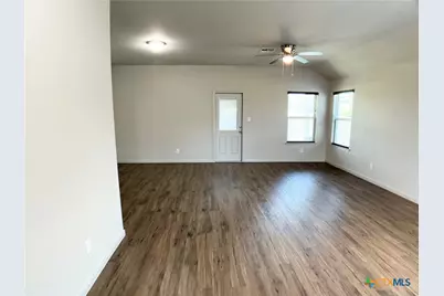 3603 Hanselman Road, Victoria, TX 77901 - Photo 9