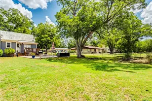 1122 N Ave H, Shiner, TX 77984 - Photo 29