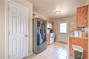 1504 Golden Eagle Ct, Killeen, TX 76549 - Photo 9