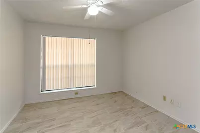 707 Bond Street, Copperas Cove, TX 76522 - Photo 17