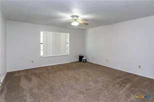 707 Bond St, Copperas Cove, TX 76522 - Photo 33