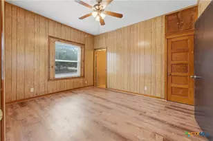 104 N Bright St, Gonzales, TX 78629 - Photo 17