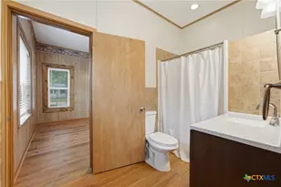 104 N Bright St, Gonzales, TX 78629 - Photo 19