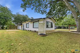 104 N Bright St, Gonzales, TX 78629 - Photo 29