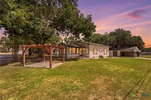 104 N Bright St, Gonzales, TX 78629 - Photo 1