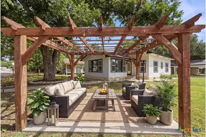 104 N Bright Street, Gonzales, TX 78629 - Photo 3