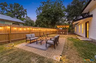 104 N Bright St, Gonzales, TX 78629 - Photo 31