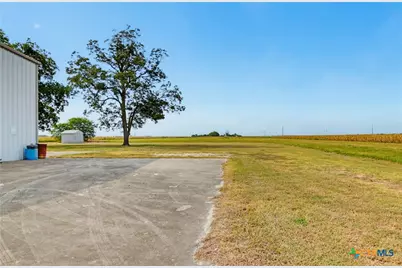 1025 Link Road, Seguin, TX 78155 - Photo 31