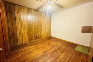 817 N Goodrich St, Seguin, TX 78155 - Photo 13