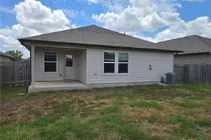 759 Monarch Dr, Seguin, TX 78155 - Photo 15