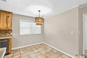 216 Guinevere St, Victoria, TX 77904 - Photo 11