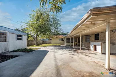 1106 Brookhollow Drive, Port Lavaca, TX 77979 - Photo 3