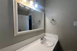 2301 Zinnia Ct, Killeen, TX 76542 - Photo 9