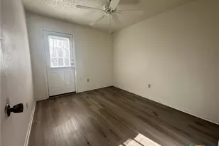 811 N 5th St, Copperas Cove, TX 76522 - Photo 5