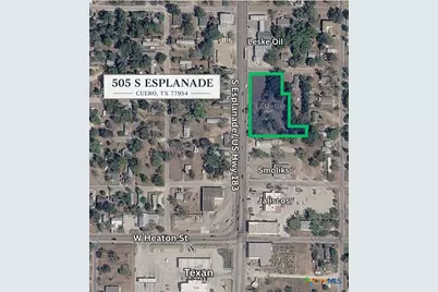 505 S Esplanade Street, Cuero, TX 77954 - Photo 1
