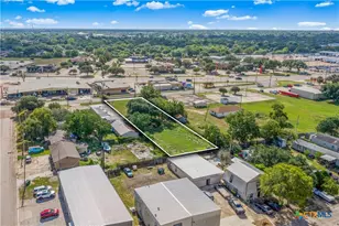 4907 Country Club Dr Dr, Victoria, TX 77904 - Photo 1