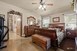 392 Bear Branch Rd, Purmela, TX 76566 - Photo 17