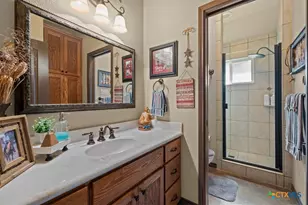 392 Bear Branch Rd, Purmela, TX 76566 - Photo 15