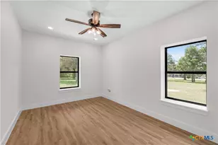 37 Chaparral Rd, Victoria, TX 77905 - Photo 23