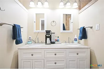 321 High Low Drive, New Braunfels, TX 78132 - Photo 19