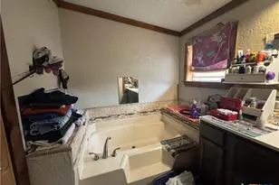 407 7th St, Moody, TX 76557 - Photo 21