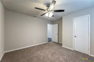 1120 Eagle Xing, Seguin, TX 78155 - Photo 19