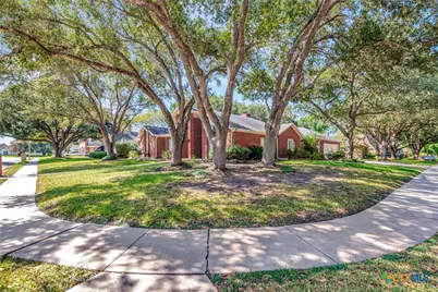 107 Tournament Drive, Victoria, TX 77904 - Photo 3