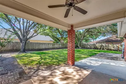 107 Tournament Drive, Victoria, TX 77904 - Photo 7