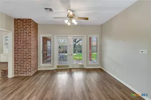 107 Tournament Dr, Victoria, TX 77904 - Photo 19