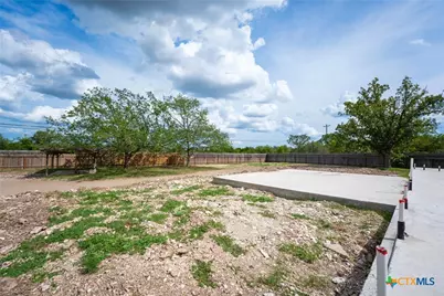 102 Pecan Dr., Mountain City, TX 78610 - Photo 15