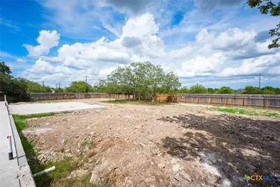 102 Pecan Drive, Mountain City, TX 78610 - Photo 13