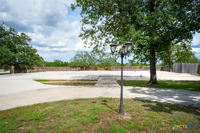 102 Pecan Drive, Mountain City, TX 78610 - Photo 11