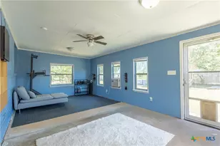 1504 W 6th St, McGregor, TX 76657 - Photo 17