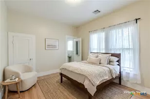 738 N Wall St, Belton, TX 76513 - Photo 11