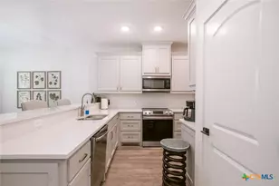 406 W Crestwood Dr, Victoria, TX 77901 - Photo 13