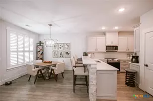 406 W Crestwood Dr, Victoria, TX 77901 - Photo 11