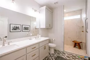406 W Crestwood Dr, Victoria, TX 77901 - Photo 21
