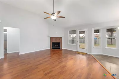 214 Crystal Knoll Boulevard, Georgetown, TX 78626 - Photo 3