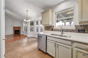 214 Crystal Knoll Blvd, Georgetown, TX 78626 - Photo 9